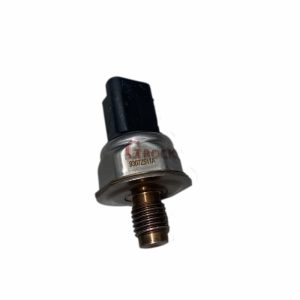 Common rail fuel pressure sensor 55pp03-02 9307Z511A with 3-pin plug for Renault, Dacia, and Nissan diesel engines – high-precision replacement part.